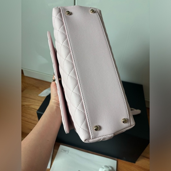 Chanel Caviar Quilted Coco Handle Light Pink - Picture 6 of 11